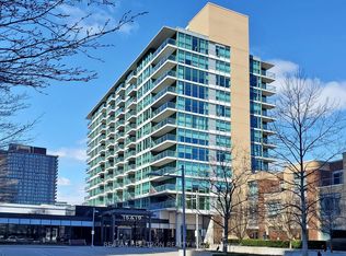 15 Singer Ct #Penthouse 06, Toronto, ON M2K 0B1