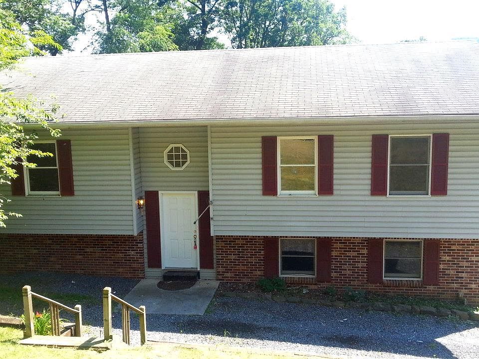 1st image of 620 Golden Russet Dr
