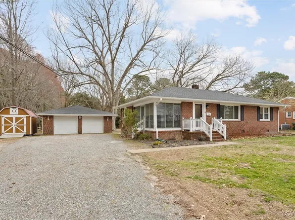 104 Church Rd, Newport News, VA 23606