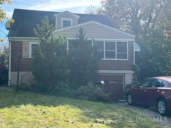 320 Grove Ct, Cincinnati, OH 45215