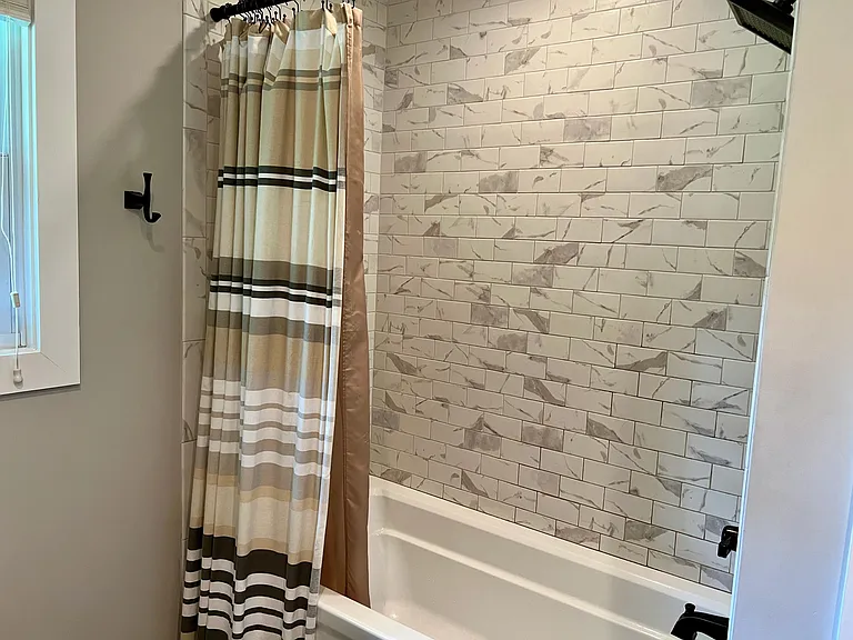 917 Shadow Dr — Photo 24