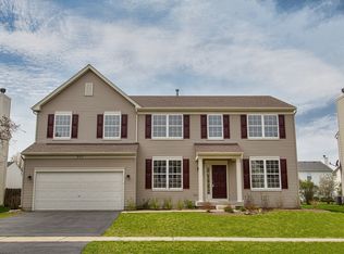 371 Gregory M Sears Dr, Gilberts, IL 60136