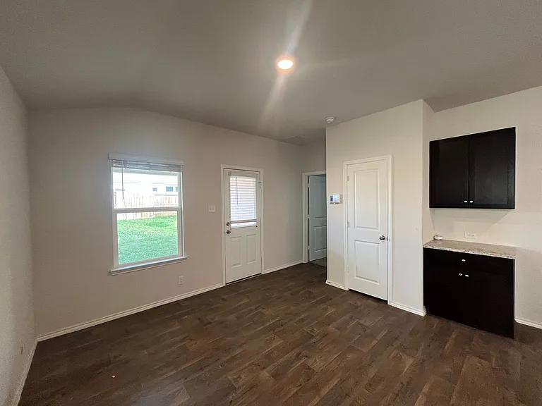 324 Middle Green Loop — Photo 14