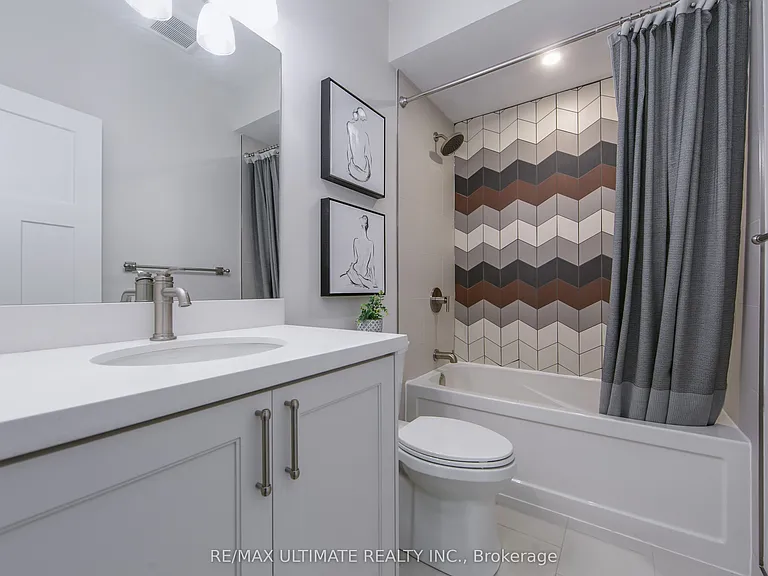 19 Fernwood Park Ave #MAIN — Photo 24