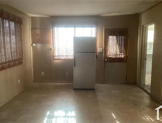 1905 Sweeney Ave — Photo 5