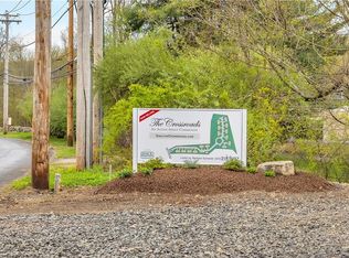 96 Long Hill Xrds #10, Shelton, CT 06484