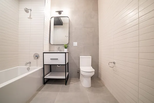 Rented by Key City Capital Inc | media 37