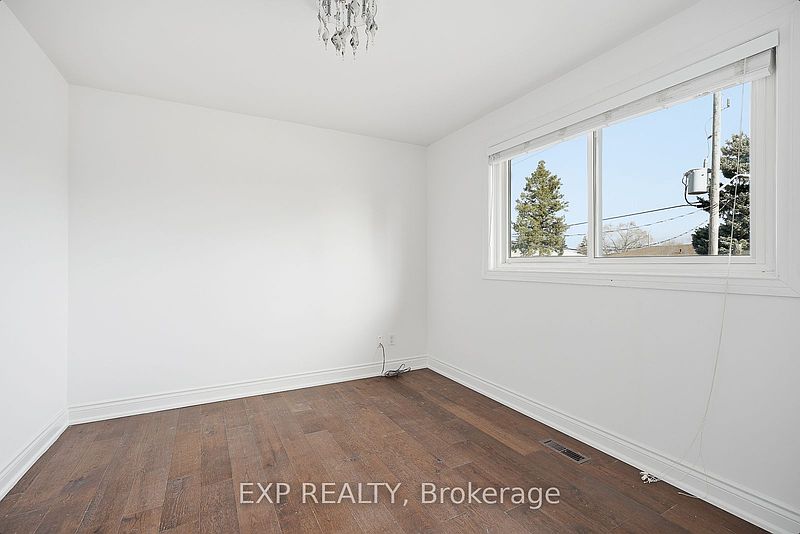 Toronto House for rent - 4 Bedrooms — photo 33