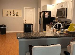 3918 Tree Top Dr, Fort Lauderdale, FL 33332