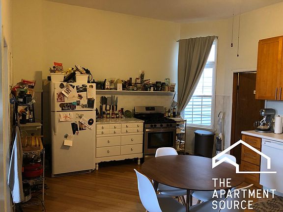 4th image of 1524 N Milwaukee Ave #3a9mcfbpp