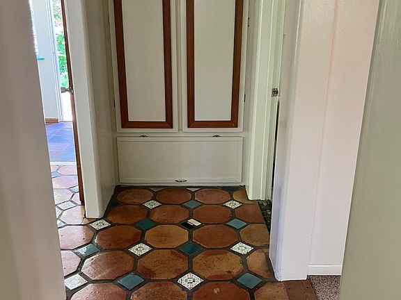 3rd image of 3227 Cherrywood Ave
