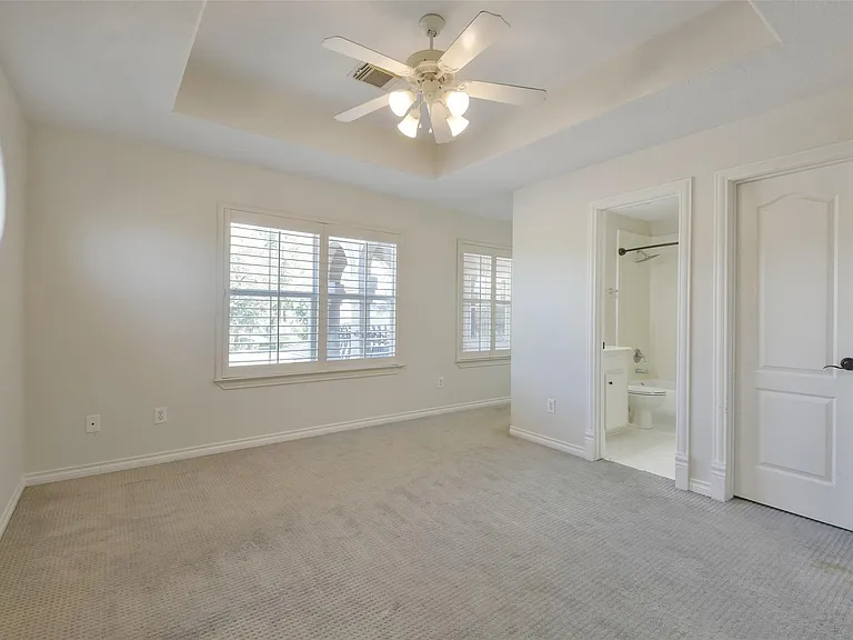 8114 Hideaway Lake Cir — Photo 36