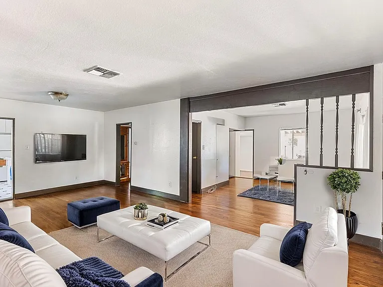 5723 Stansbury Ave #1 — Photo 5