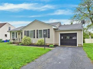 2157 Blossom Ln, Bethlehem, PA 18018