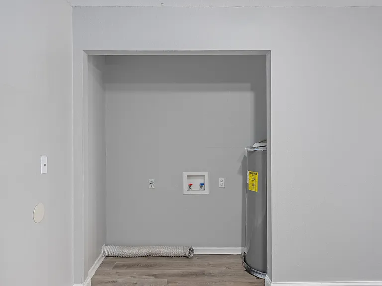 410 Manor Dr #C4 — Photo 11