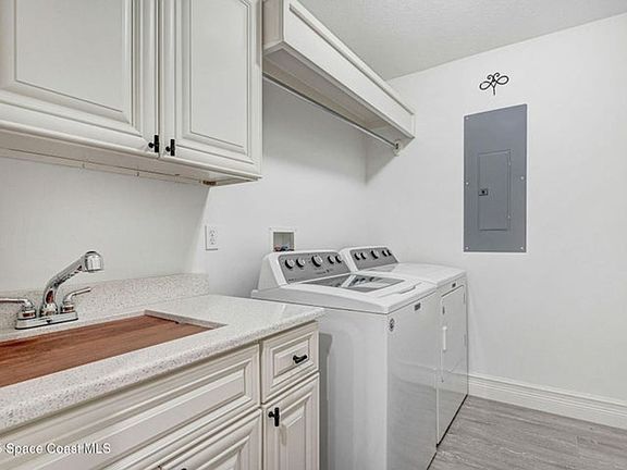 4th image of 3 Indian River Ave APT 1102