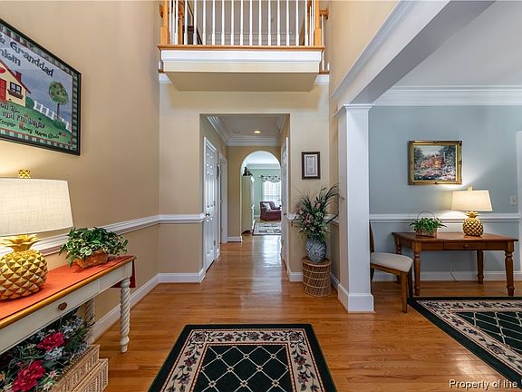 3rd image of 102 Country Club Dr