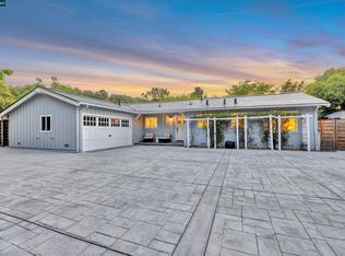 629 Saint Marys Rd, Lafayette, CA 94549