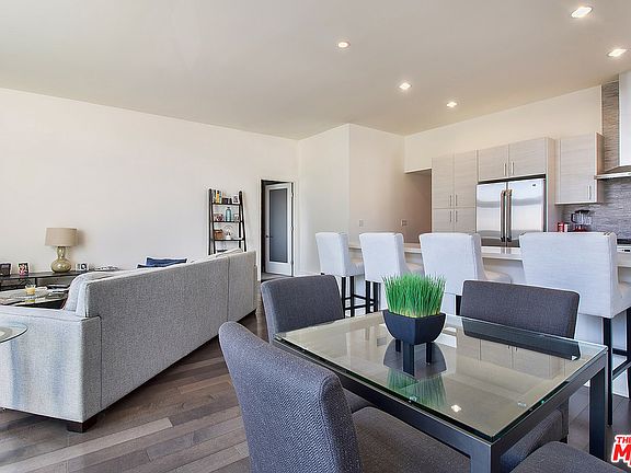 4th image of 11811 Kiowa Ave #Penthouse 1