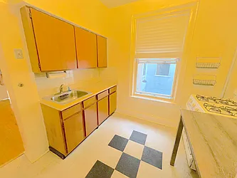 Rented by REALTY QUEST NEW YORK INC