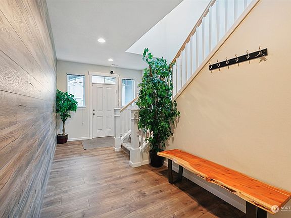 3rd image of 10526 191st Street Ct E