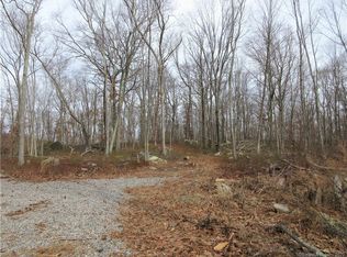 91 Butlertown Rd, Waterford, CT 06385