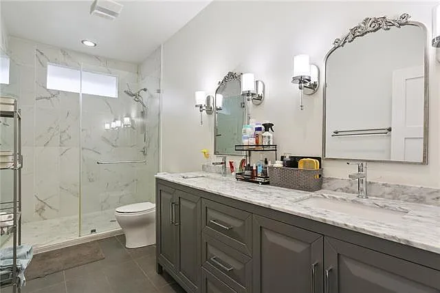 2738 Calhoun St — Photo 14