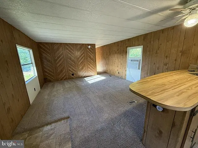 2 bed, 1.0 bath, 756 sqft, $1,300 — Photo 3