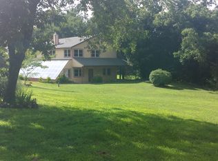 18704 Lake Sequoyah Rd, Fayetteville, AR 72701