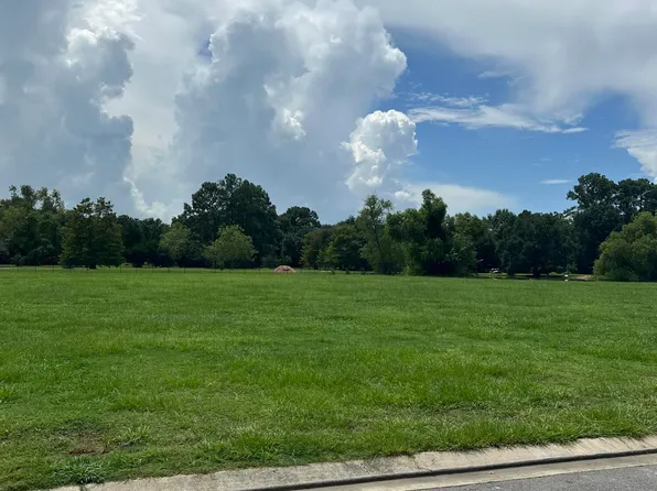 105 Orchard Park Ave, Lafayette, LA 70508