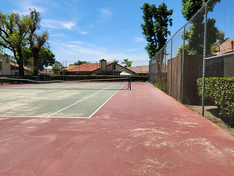 1814 N Vineyard Ave #E — Photo 15