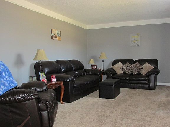 2nd image of 203 Park Creek Rd