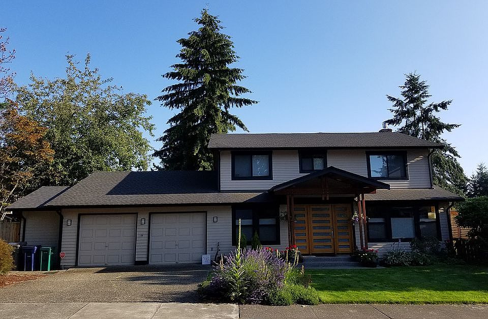 1st image of 10645 NE 44th St