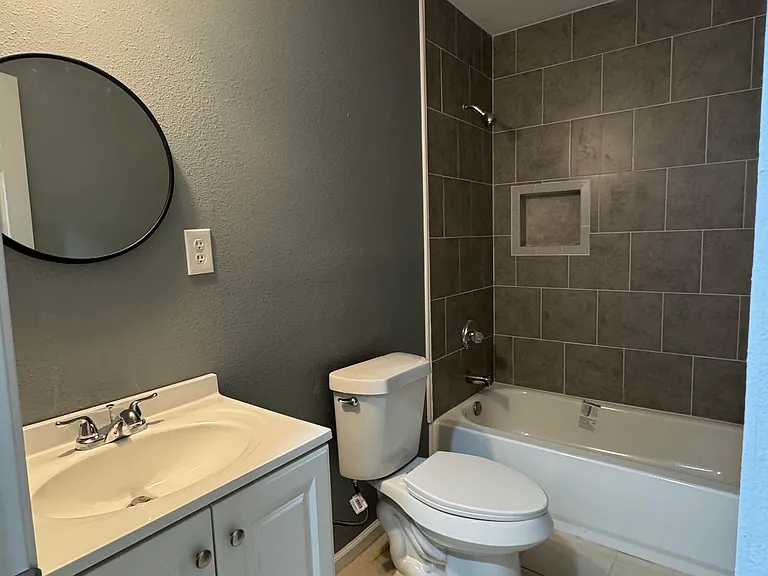 411A Sycamore St #A — Photo 3