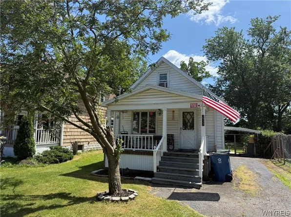 2927 Birch Ave, Niagara Falls, NY 14305