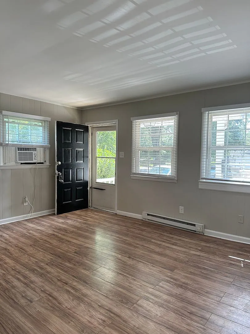 Oaklawn West — Photo 4