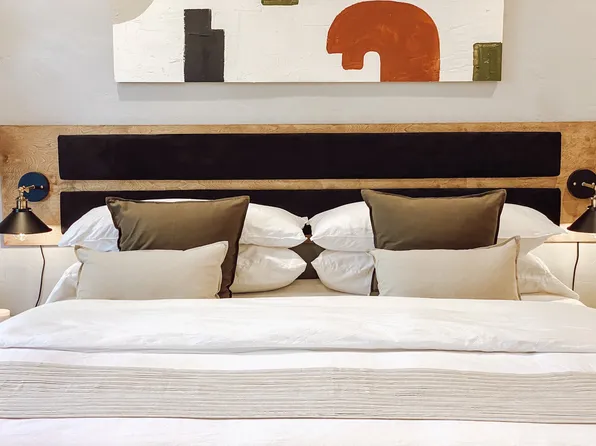 (undisclosed Address), Beverly Hills, CA 90212