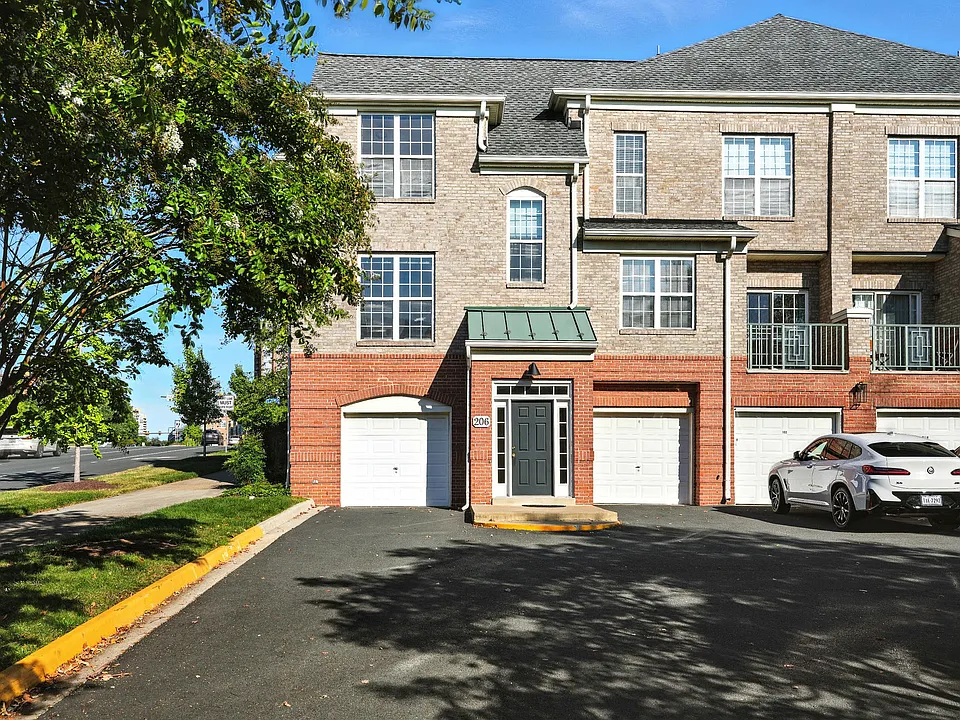 12180 Abington Hall Pl #206