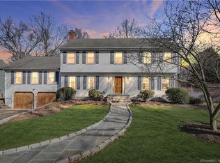 31 Hersh Rd, Fairfield, CT 06824