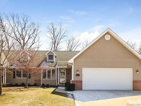 325 Woodhaven Pl, Manchester, MI 48158