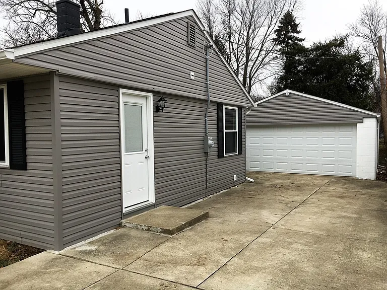 1114 Acton Rd — Photo 23