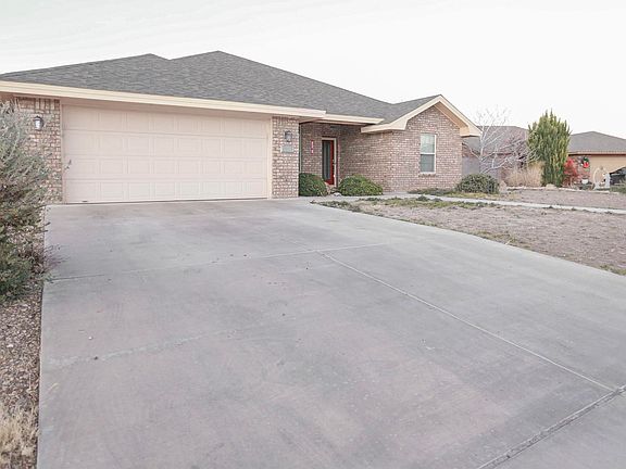 3rd image of 1111 E La Paloma Ln