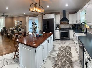 275 Whitehouse Ln, Lebanon, KY 40033