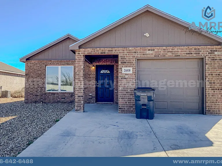 2608 N Avenue P — Photo 1