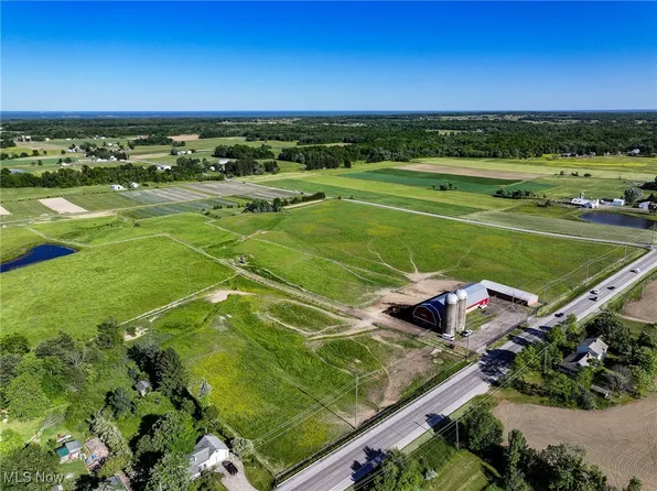 Madison Rd, Middlefield, OH 44062