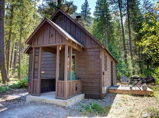 Early Winters Cabins, Mazama, WA 98833