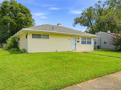 828 Sharon Drive, Jeffersonville, IN, 47130