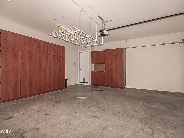 9246 W Molly Ln — Photo 47