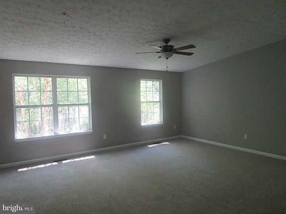 4th image of 40A Amberstone Ct