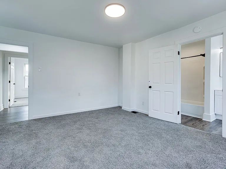 623 Lillian St — Photo 24